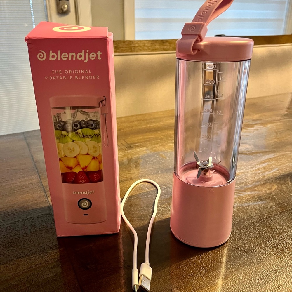 Blend Jet. Portable Blender